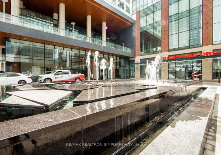 19-bathurst-street-toronto-ontario-c12440529