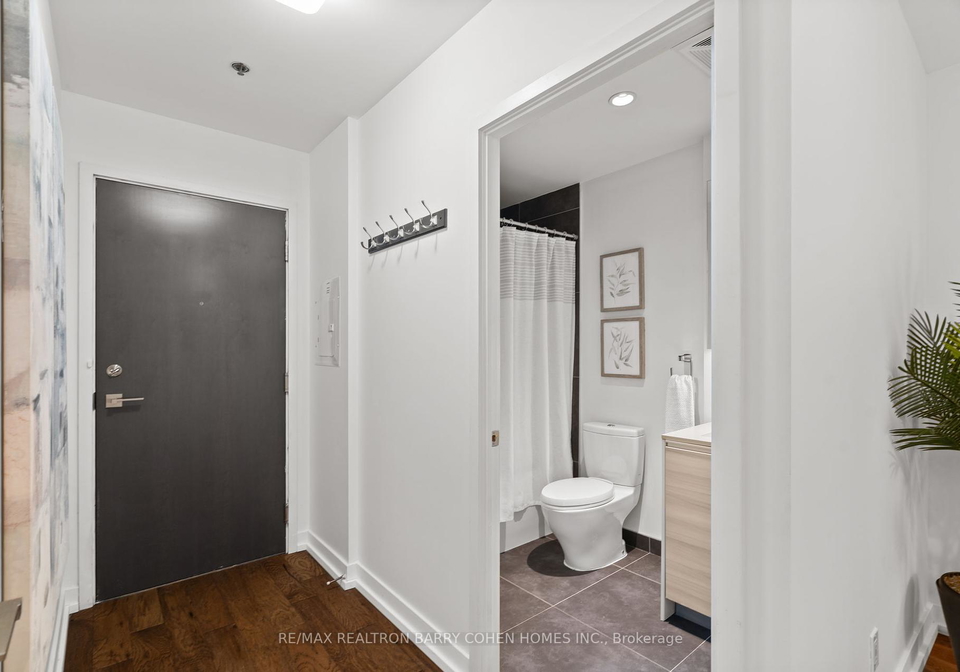 20-minowan-miikan-lane-toronto-ontario-c12440556