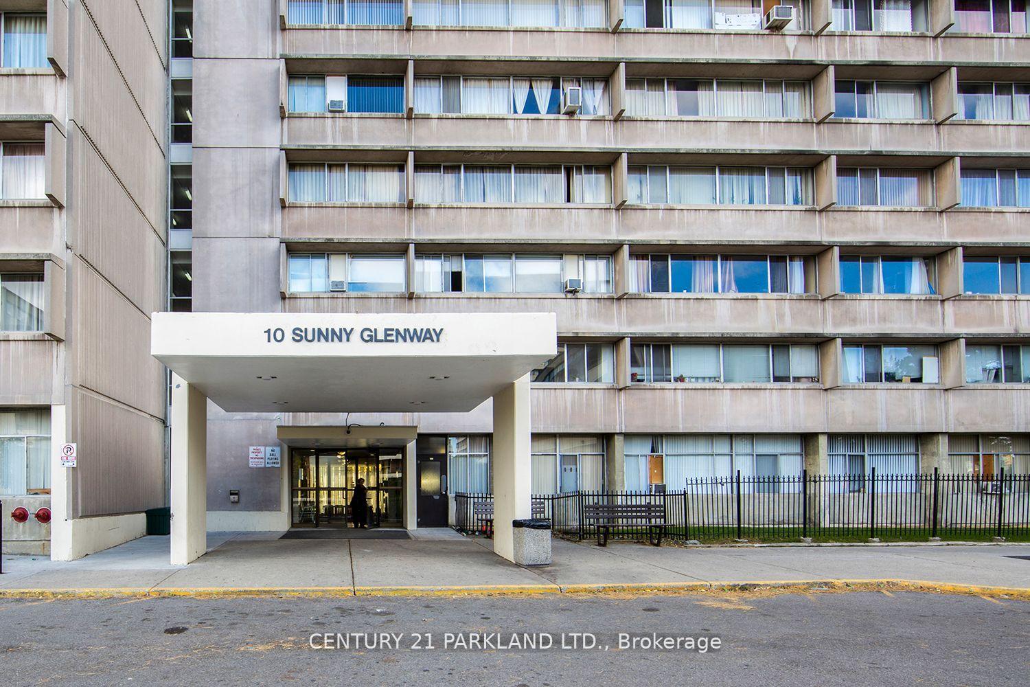 10-sunny-glenway-east-york-ontario-c12440875