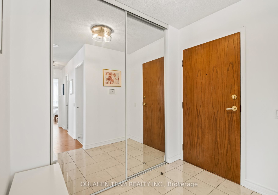 100-upper-madison-avenue-toronto-ontario-c12441088