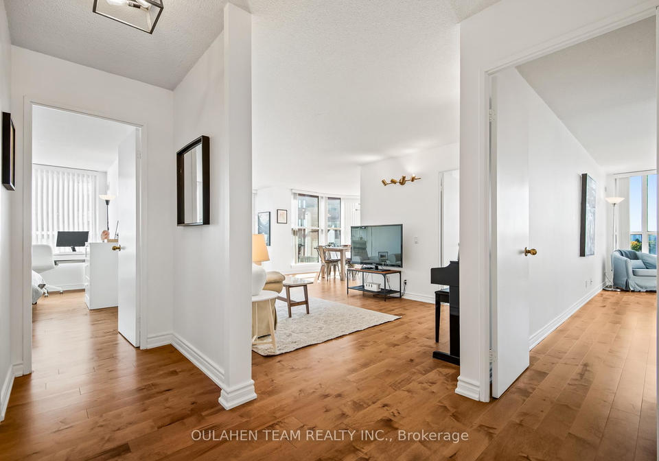 100-upper-madison-avenue-toronto-ontario-c12441088