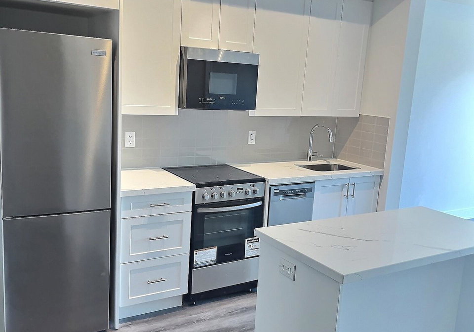 15-ellerslie-avenue-toronto-ontario-c12441774