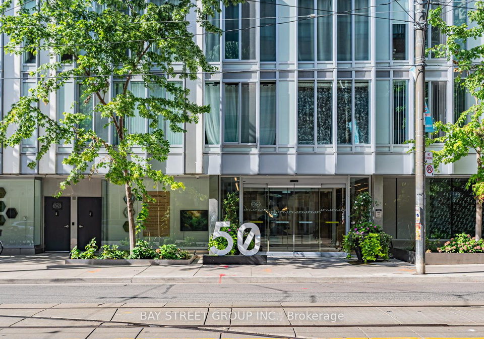 50-mccaul-street-toronto-ontario-c12442017