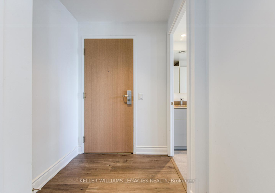 7-grenville-street-toronto-ontario-c12442364