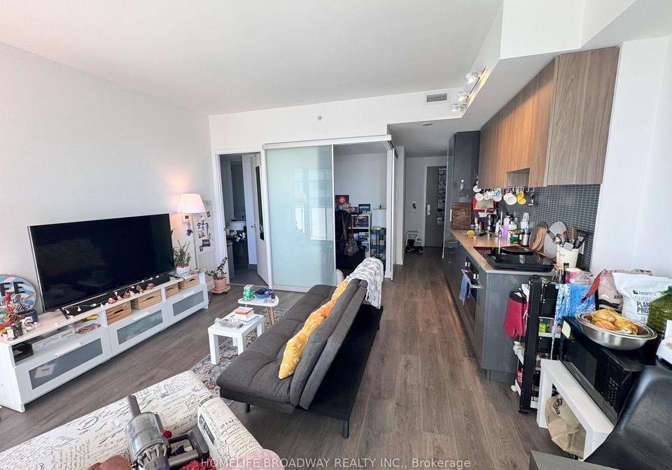 161-roehampton-avenue-toronto-ontario-c12442582