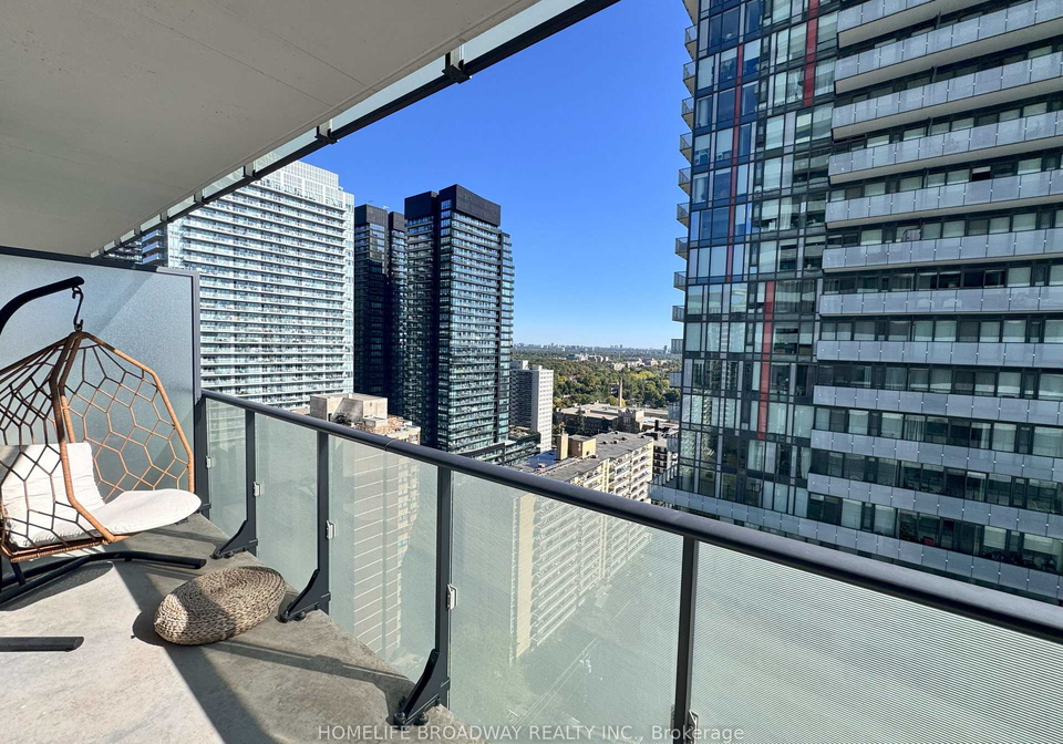 161-roehampton-avenue-toronto-ontario-c12442582