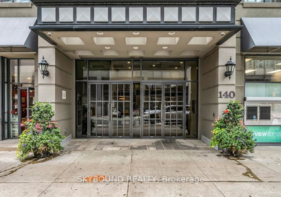 140-simcoe-street-toronto-ontario-c12442673