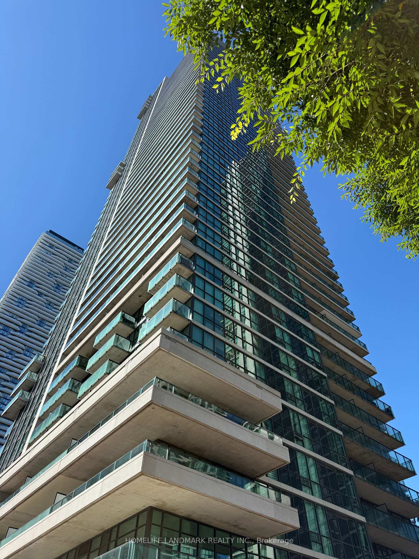 33-bay-street-toronto-ontario-c12442738