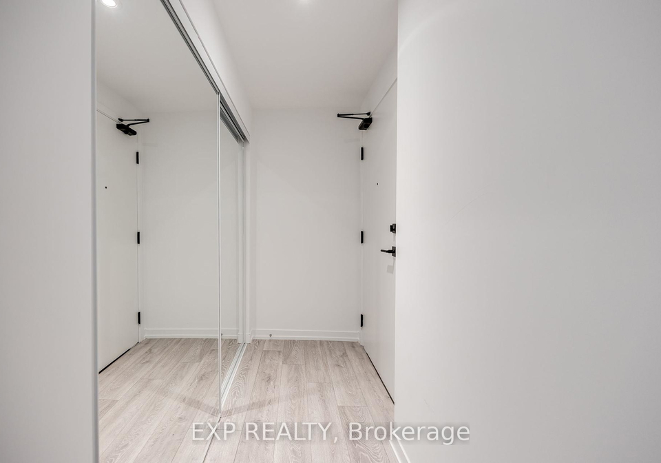 55-mercer-street-toronto-ontario-c12443138