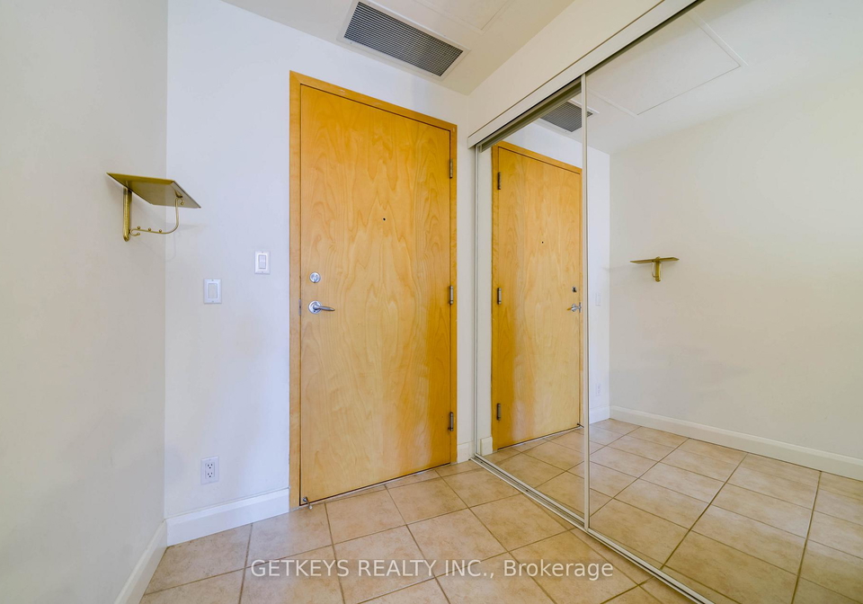 700-king-street-toronto-ontario-c12443140