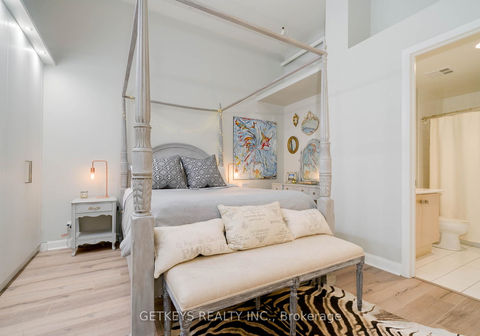 700-king-street-toronto-ontario-c12443140