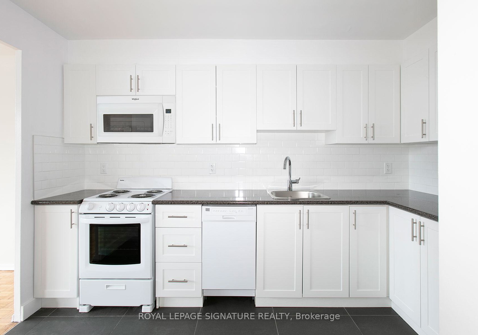 6200-bathurst-street-toronto-ontario-c12443156
