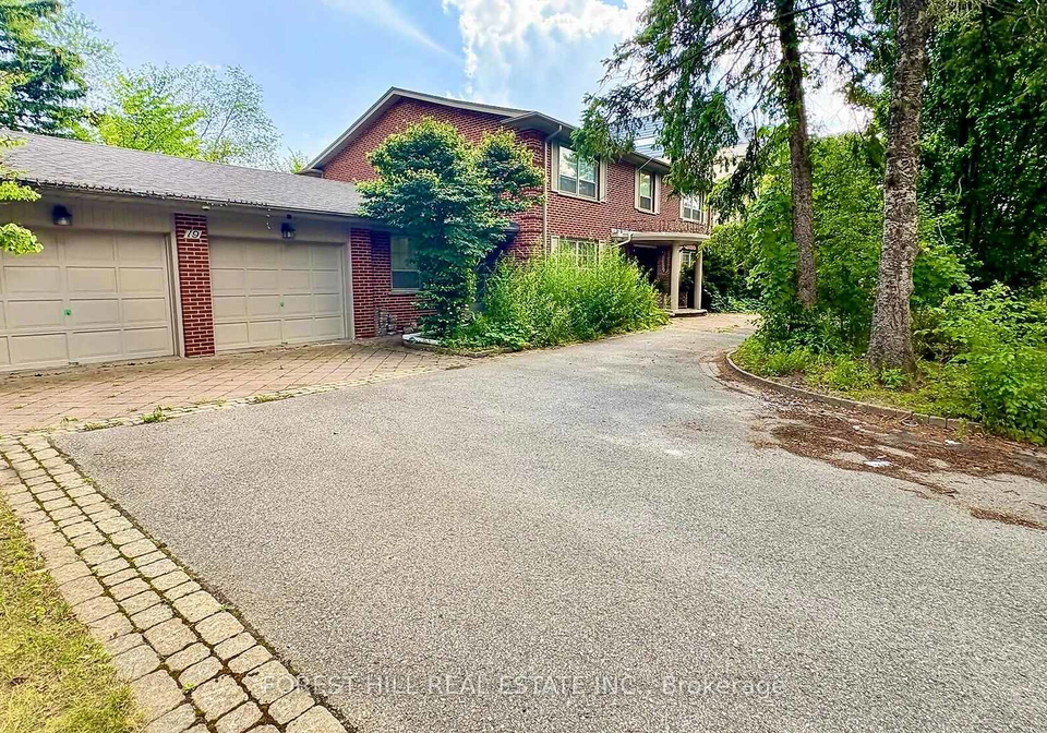 19-chieftain-crescent-north-york-ontario-c12443316