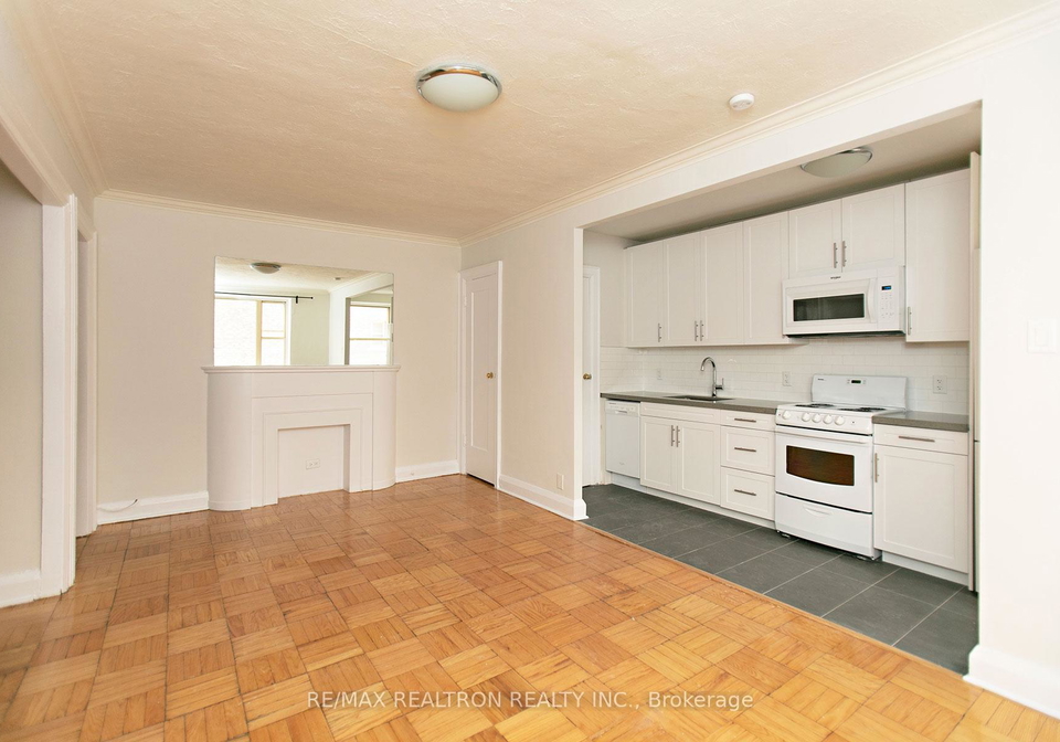 394-avenue-road-toronto-ontario-c12443479