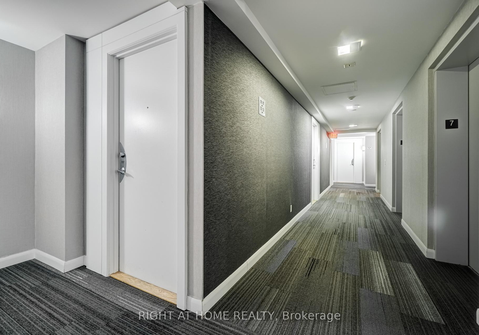 600-fleet-street-toronto-ontario-c12443660