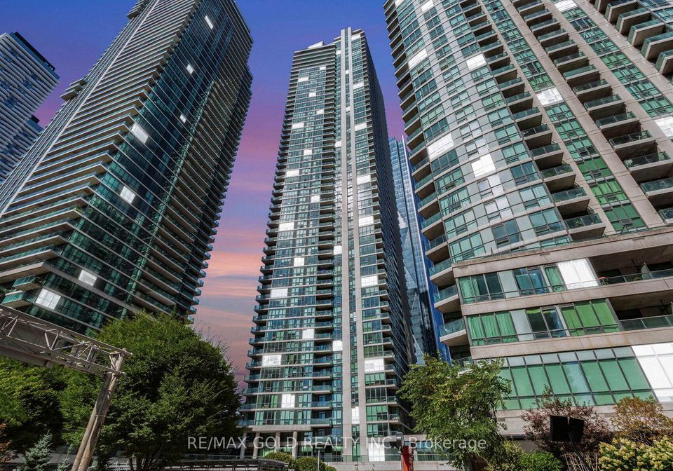 33-bay-street-toronto-ontario-c12443765