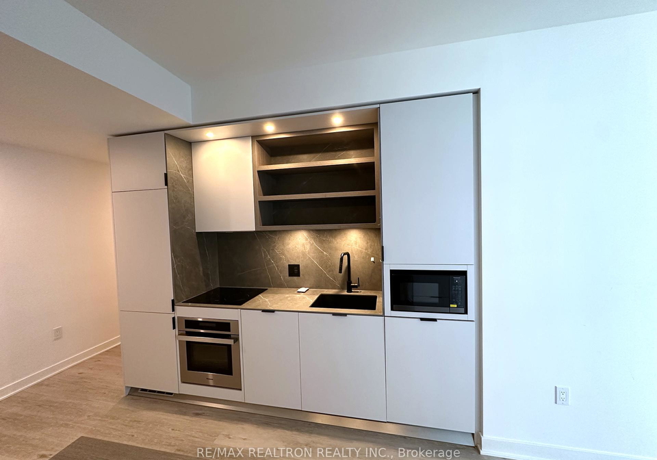 55-charles-street-e-toronto-ontario-c12443781
