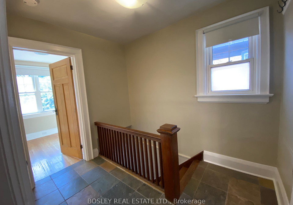 33-lorindale-avenue-toronto-ontario-c12444257