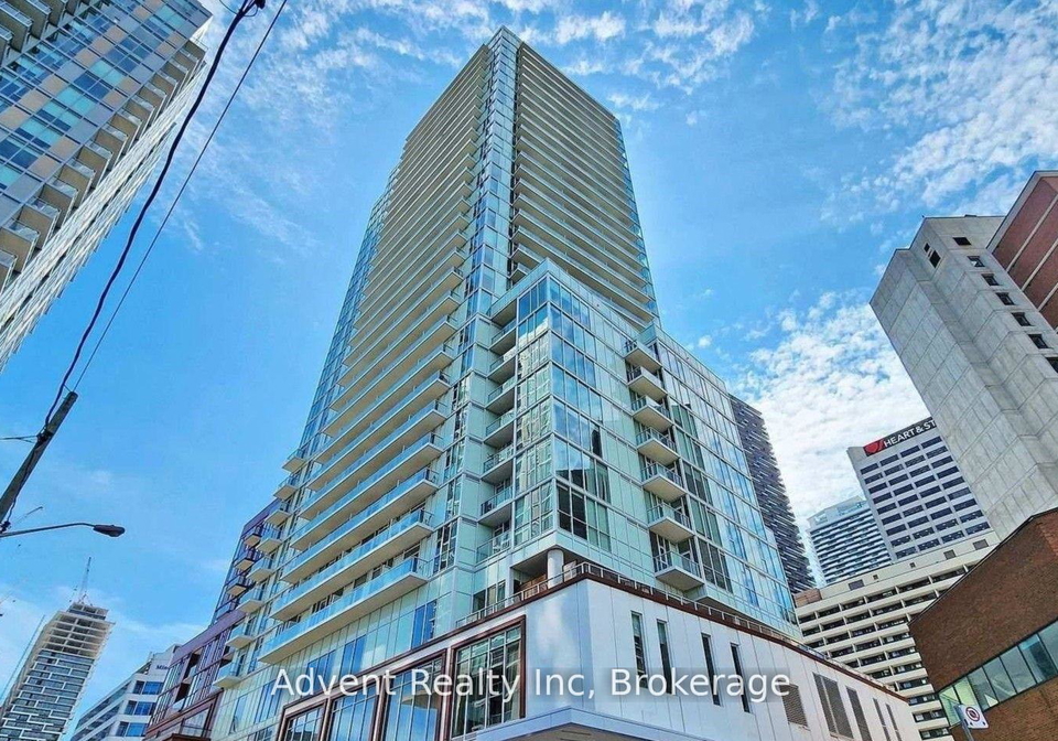 33-helendale-avenue-toronto-ontario-c12444392