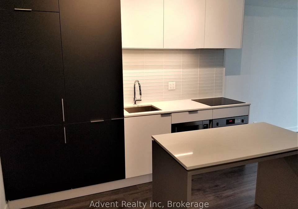 33-helendale-avenue-toronto-ontario-c12444392