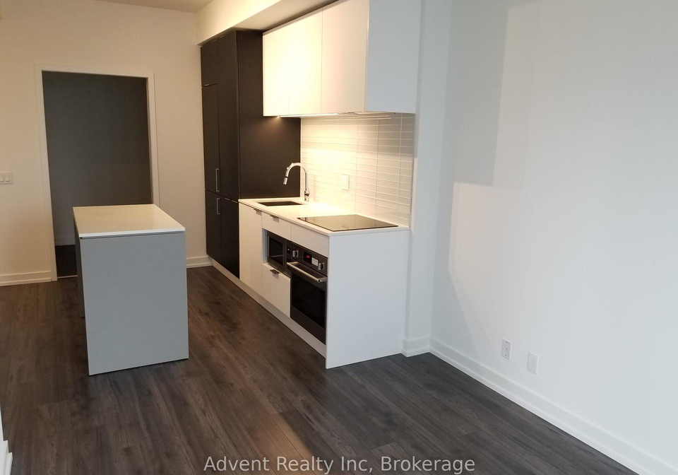 33-helendale-avenue-toronto-ontario-c12444392