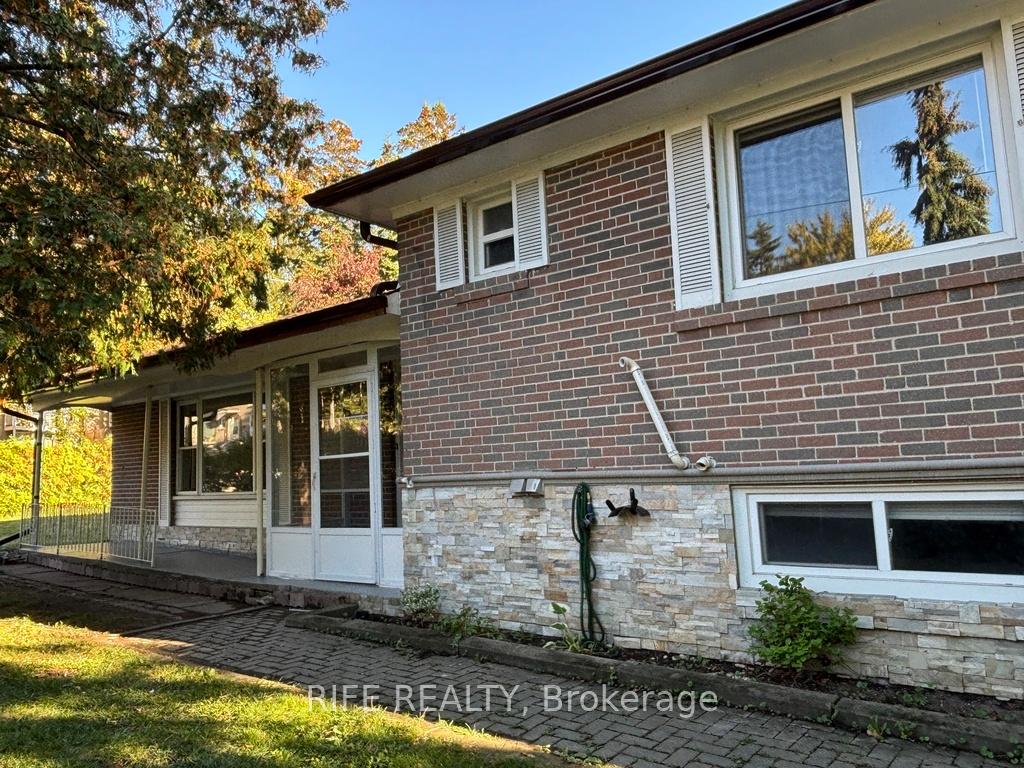 164-shaughnessy-boulevard-north-york-ontario-c12444746