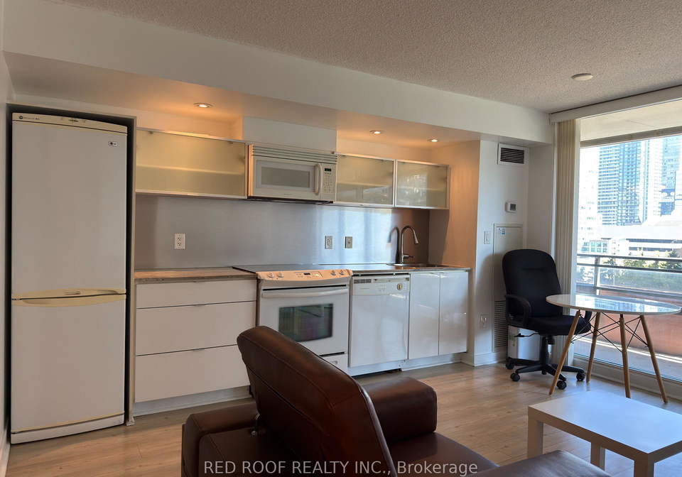 4k-spadina-avenue-toronto-ontario-c12445196