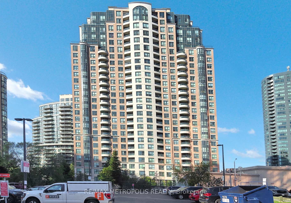 7-lorraine-drive-toronto-ontario-c12445294