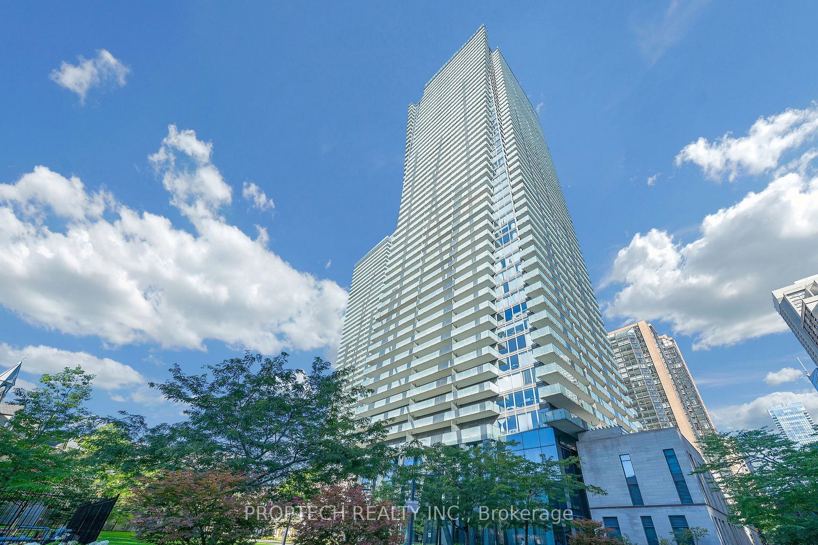 1080-bay-street-toronto-ontario-c12445498