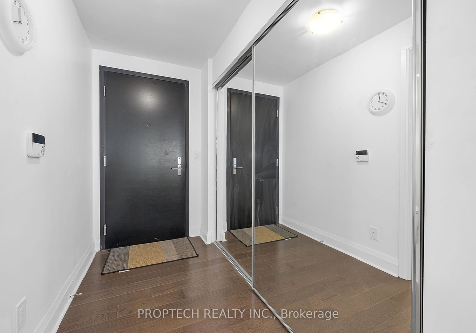 1080-bay-street-toronto-ontario-c12445498