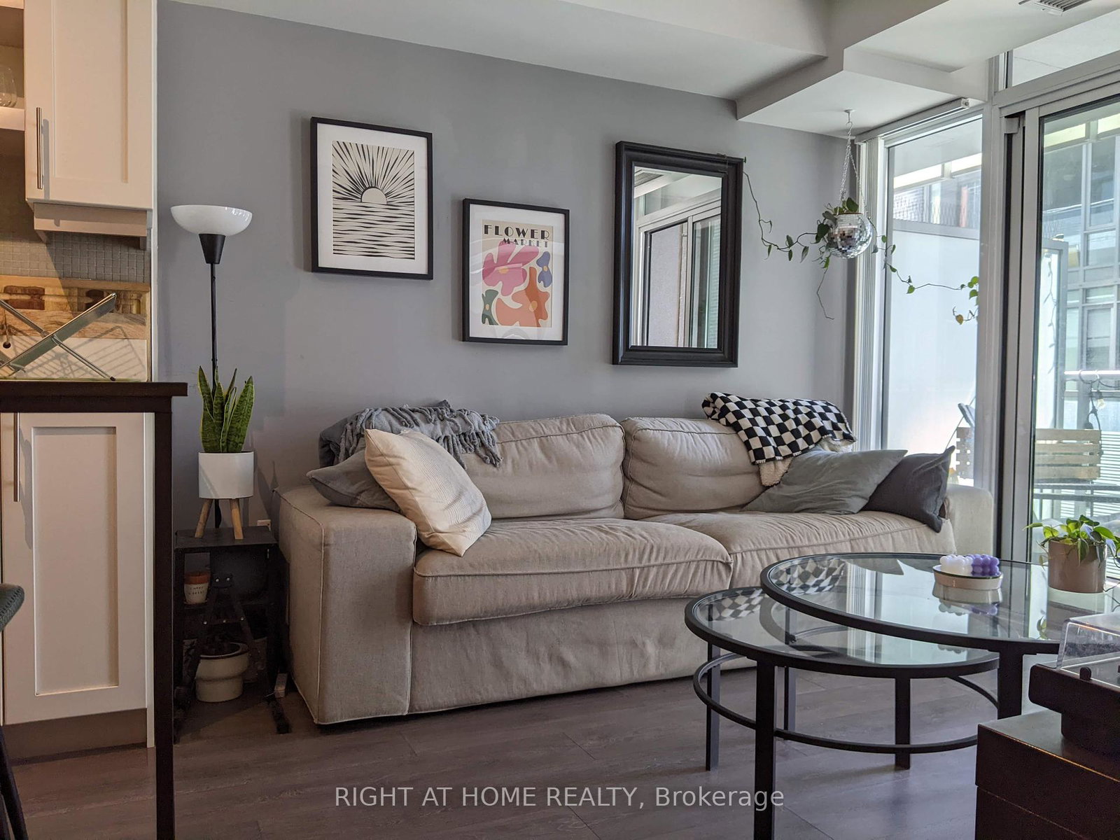525-adelaide-street-w-toronto-ontario-c12445584