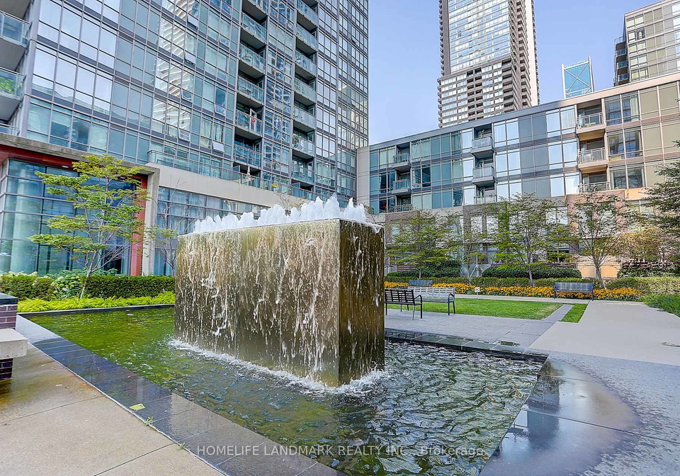 15-fort-york-boulevard-toronto-ontario-c12445615