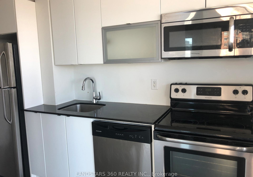150-east-liberty-street-toronto-ontario-c12445958