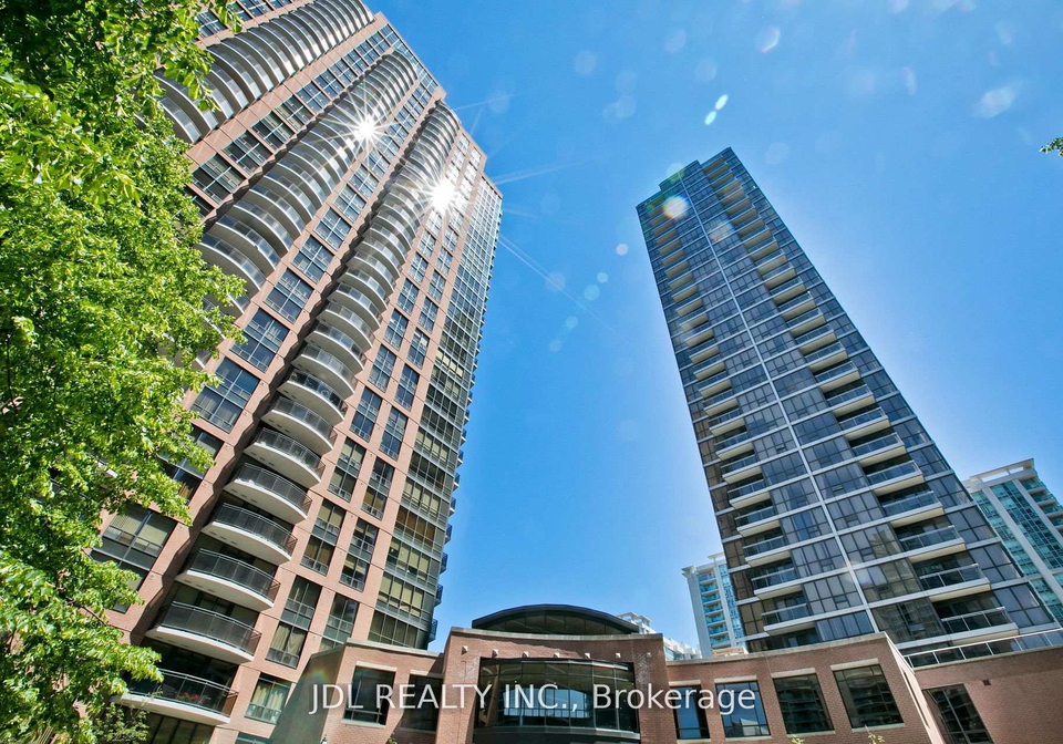 23-sheppard-avenue-e-north-york-ontario-c12446081