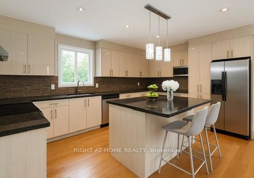 8-pannahill-road-toronto-ontario-c12446095