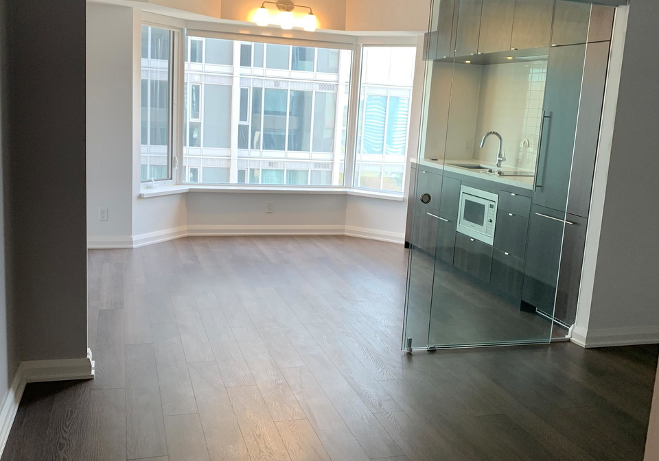 155-yorkville-avenue-toronto-ontario-c12446161