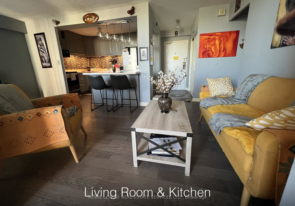 60-pavane-linkway-east-york-ontario-c12446494