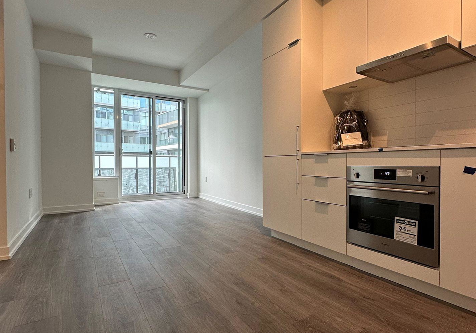 7-golden-lion-heights-north-york-ontario-c12446769