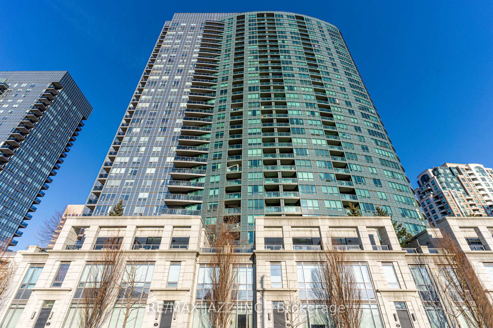 15-greenview-avenue-toronto-ontario-c12446815