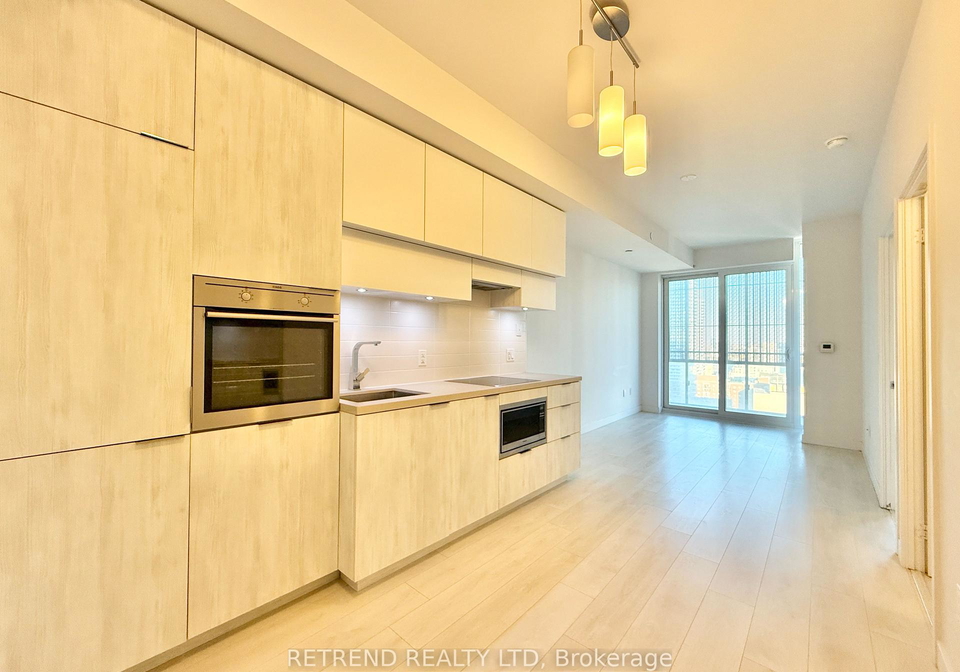 8-eglinton-avenue-e-toronto-ontario-c12446827
