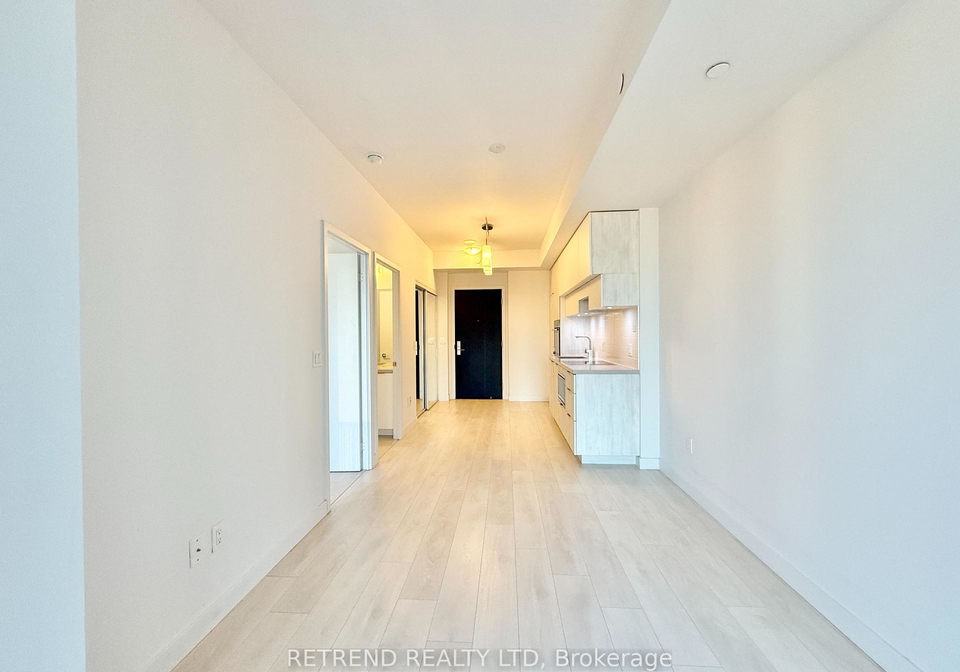 8-eglinton-avenue-e-toronto-ontario-c12446827