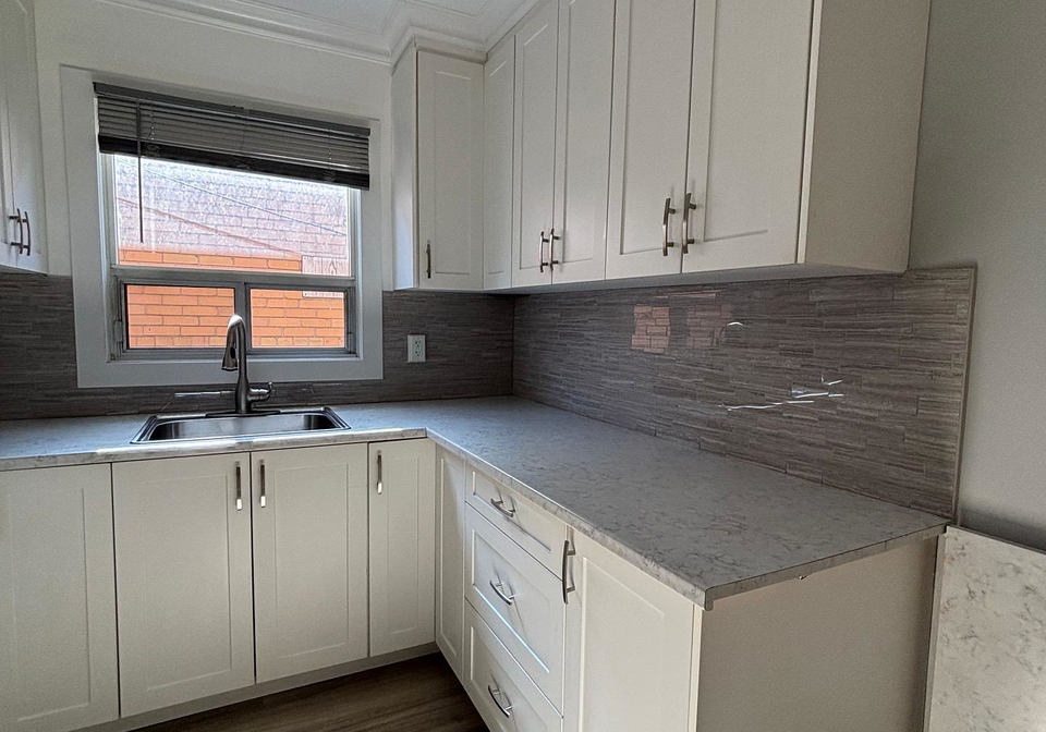 269-augusta-avenue-toronto-ontario-c12446921