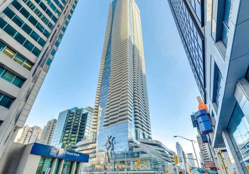 1-bloor-street-e-toronto-ontario-c12446940