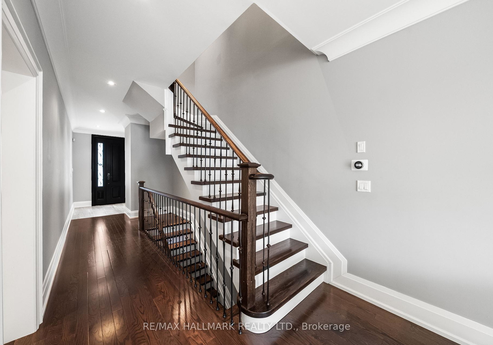 19-hycrest-avenue-north-york-ontario-c12447137