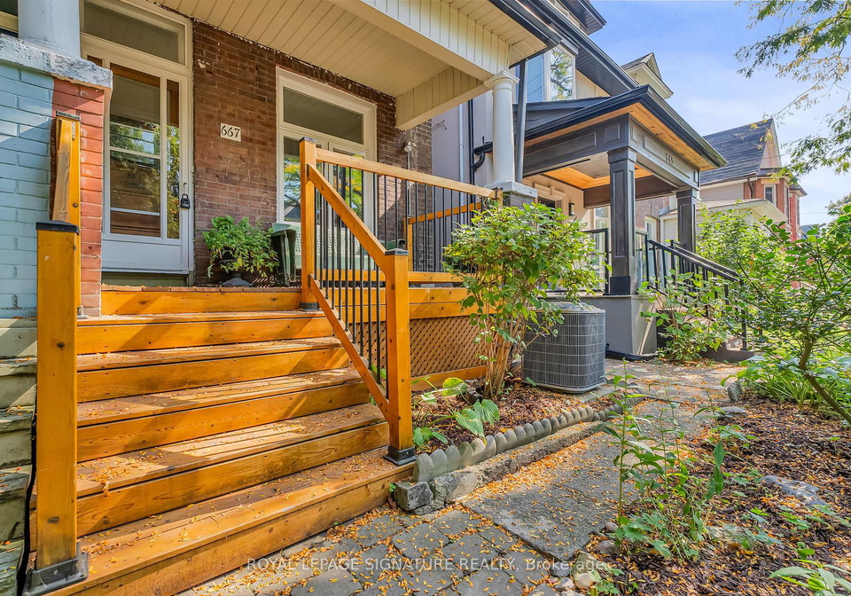 667-shaw-street-toronto-ontario-c12447242
