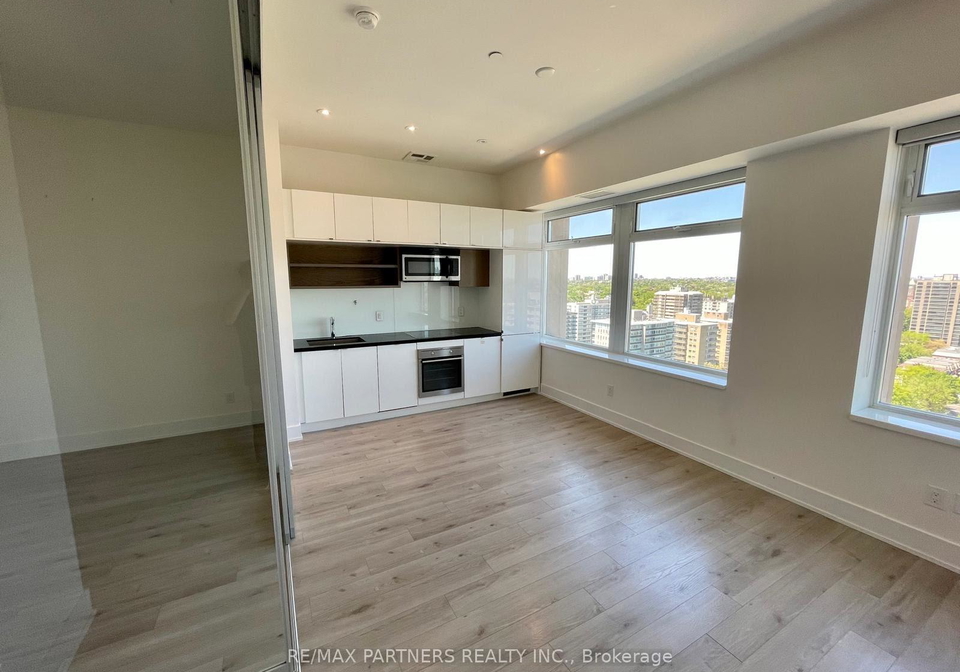 111-st-clair-avenue-w-toronto-ontario-c12447321