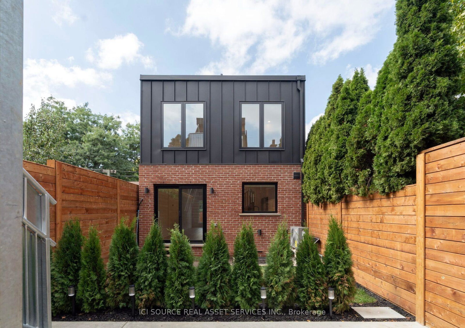 328-shaw-street-toronto-ontario-c12447462