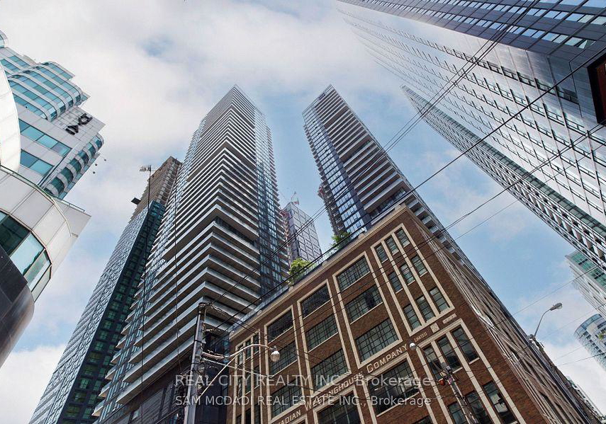 115-blue-jays-way-toronto-ontario-c12447607