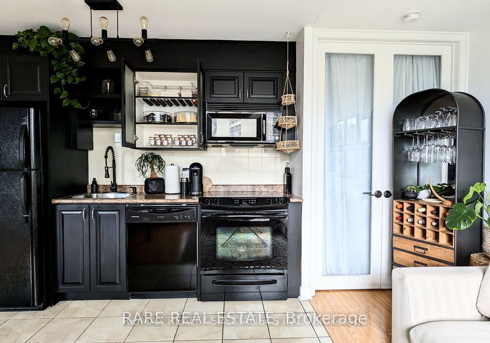 600-fleet-street-toronto-ontario-c12447847