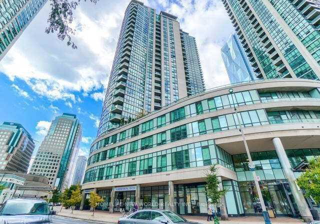 12-yonge-street-toronto-ontario-c12447904